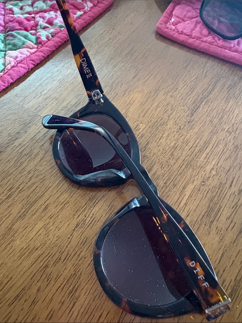 Diff Eyewear Tortoise Round Sunglasses in Brown and Black - Picture 2 of 2